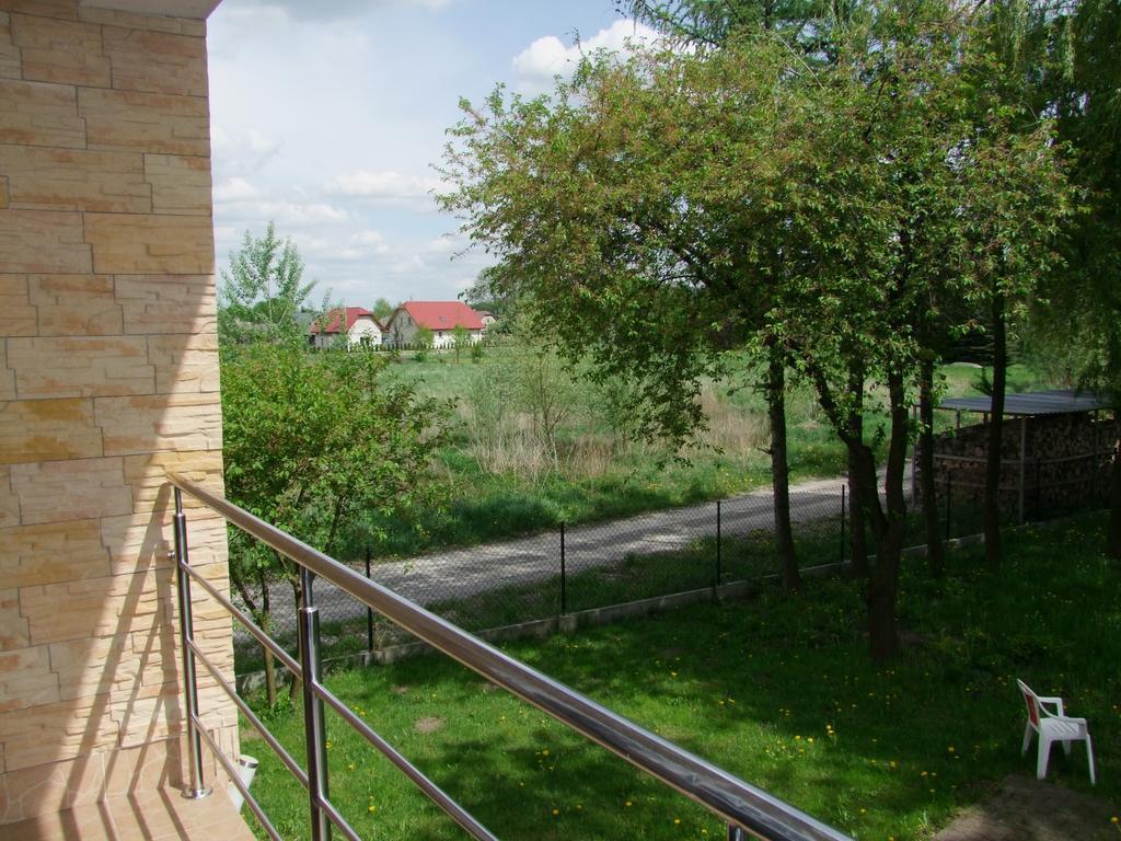 Warnenczyka 85A Bezplatny Parking, Faktura, Prywatna Lazienka, Klimatyzacja Жешов Стая снимка